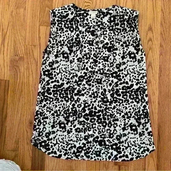 J Crew Women’s Sleeveless Blouse Size 0 Animal Print Black and White Career Flow - Picture 6 of 10